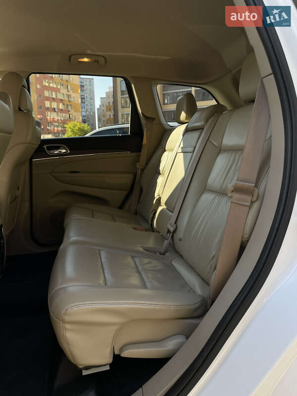 Внедорожник / Кроссовер Jeep Grand Cherokee 2015 в Одессе