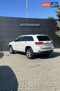 Внедорожник / Кроссовер Jeep Grand Cherokee 2015 в 