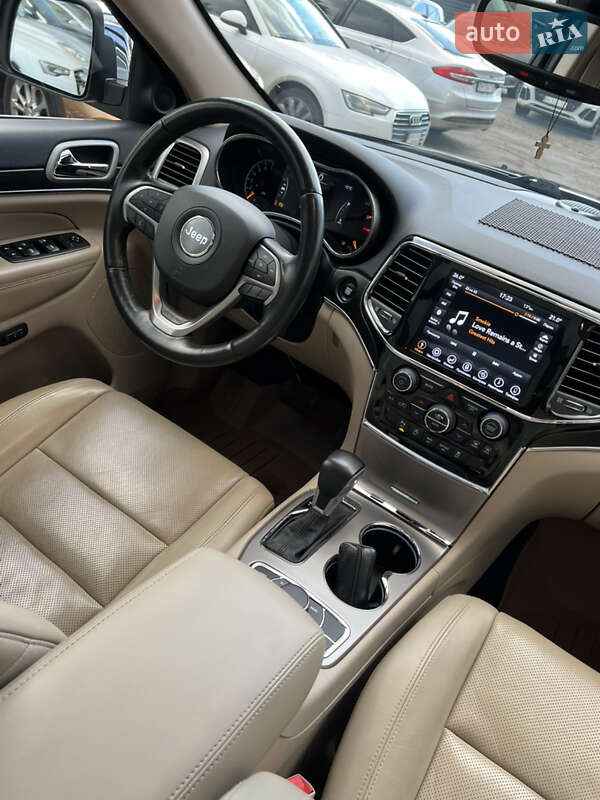 Внедорожник / Кроссовер Jeep Grand Cherokee 2021 в Одессе