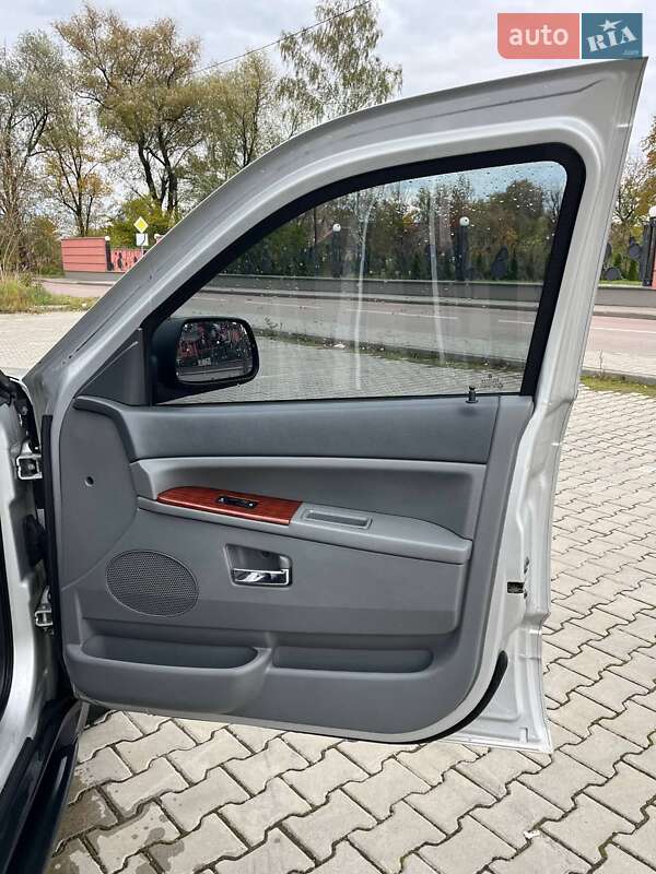 Внедорожник / Кроссовер Jeep Grand Cherokee 2006 в Дрогобыче фото 13 Внедорожник / Кроссовер Jeep Grand Cherokee 2006 в Дрогобыче