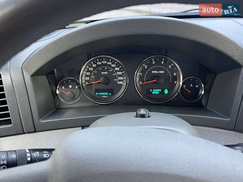 Внедорожник / Кроссовер Jeep Grand Cherokee 2006 в Дрогобыче фото 19 Внедорожник / Кроссовер Jeep Grand Cherokee 2006 в Дрогобыче