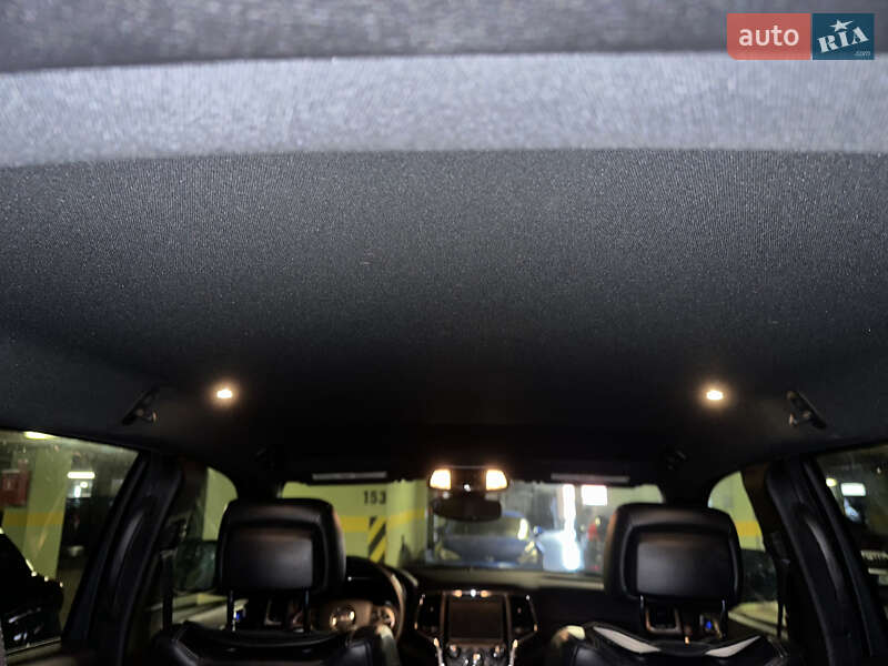 Внедорожник / Кроссовер Jeep Grand Cherokee 2016 в Львове фото 32 Внедорожник / Кроссовер Jeep Grand Cherokee 2016 в Львове