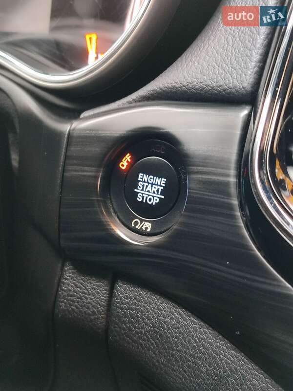 Внедорожник / Кроссовер Jeep Grand Cherokee 2019 в Виннице