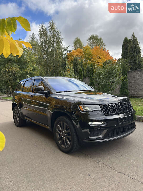 Внедорожник / Кроссовер Jeep Grand Cherokee 2018 в Ровно