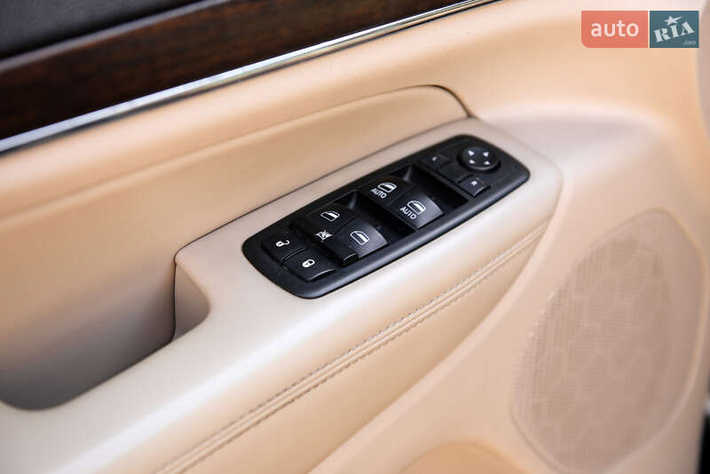 Внедорожник / Кроссовер Jeep Grand Cherokee 2013 в Тячеве фото 79 Внедорожник / Кроссовер Jeep Grand Cherokee 2013 в Тячеве