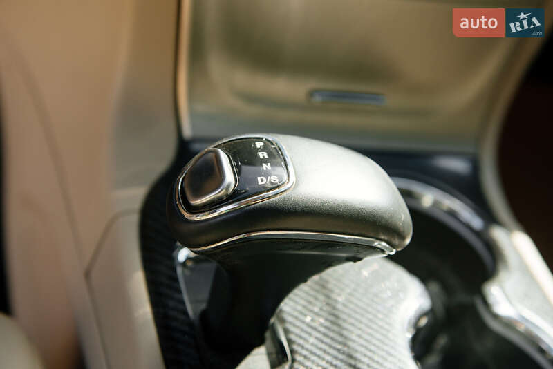 Внедорожник / Кроссовер Jeep Grand Cherokee 2013 в Тячеве фото 83 Внедорожник / Кроссовер Jeep Grand Cherokee 2013 в Тячеве