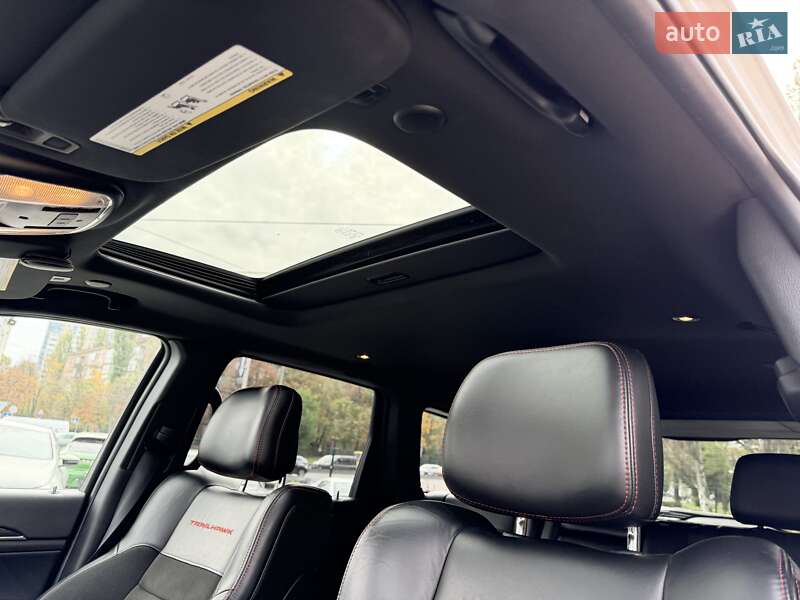 Внедорожник / Кроссовер Jeep Grand Cherokee 2018 в Киеве фото 14 Внедорожник / Кроссовер Jeep Grand Cherokee 2018 в Киеве
