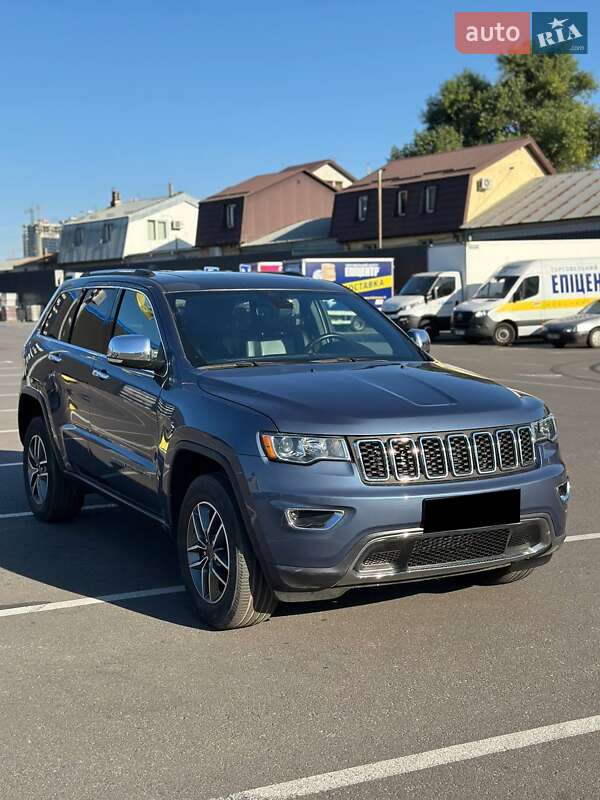 Внедорожник / Кроссовер Jeep Grand Cherokee 2021 в Черновцах