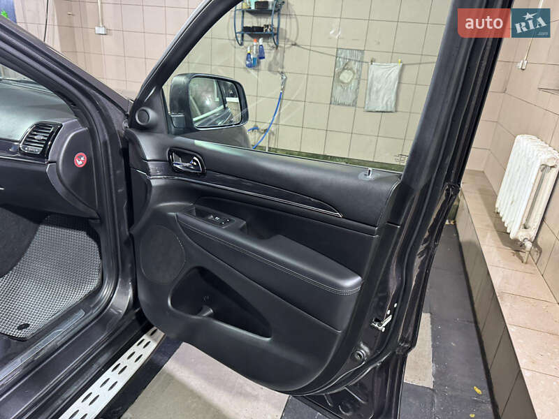Внедорожник / Кроссовер Jeep Grand Cherokee 2021 в Умани фото 18 Внедорожник / Кроссовер Jeep Grand Cherokee 2021 в Умани