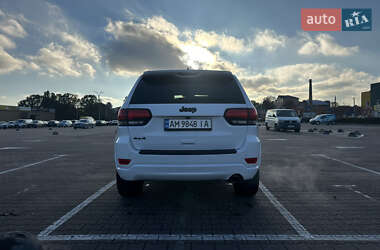 Внедорожник / Кроссовер Jeep Grand Cherokee 2020 в 