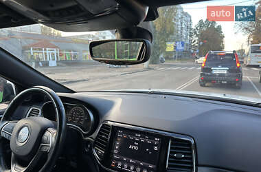 Внедорожник / Кроссовер Jeep Grand Cherokee 2020 в 