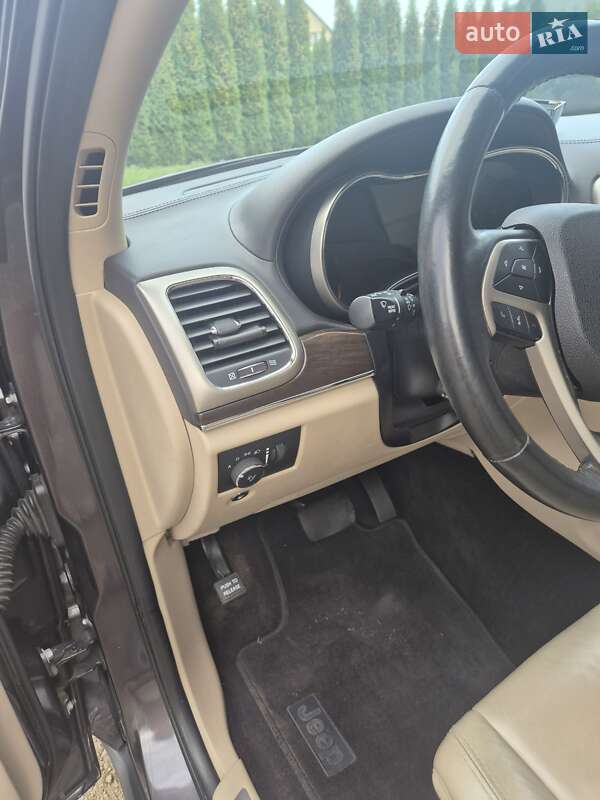 Внедорожник / Кроссовер Jeep Grand Cherokee 2017 в Луцке фото 4 Внедорожник / Кроссовер Jeep Grand Cherokee 2017 в Луцке