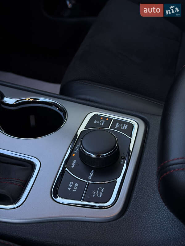 Позашляховик / Кросовер Jeep Grand Cherokee 2020 в Луцьку