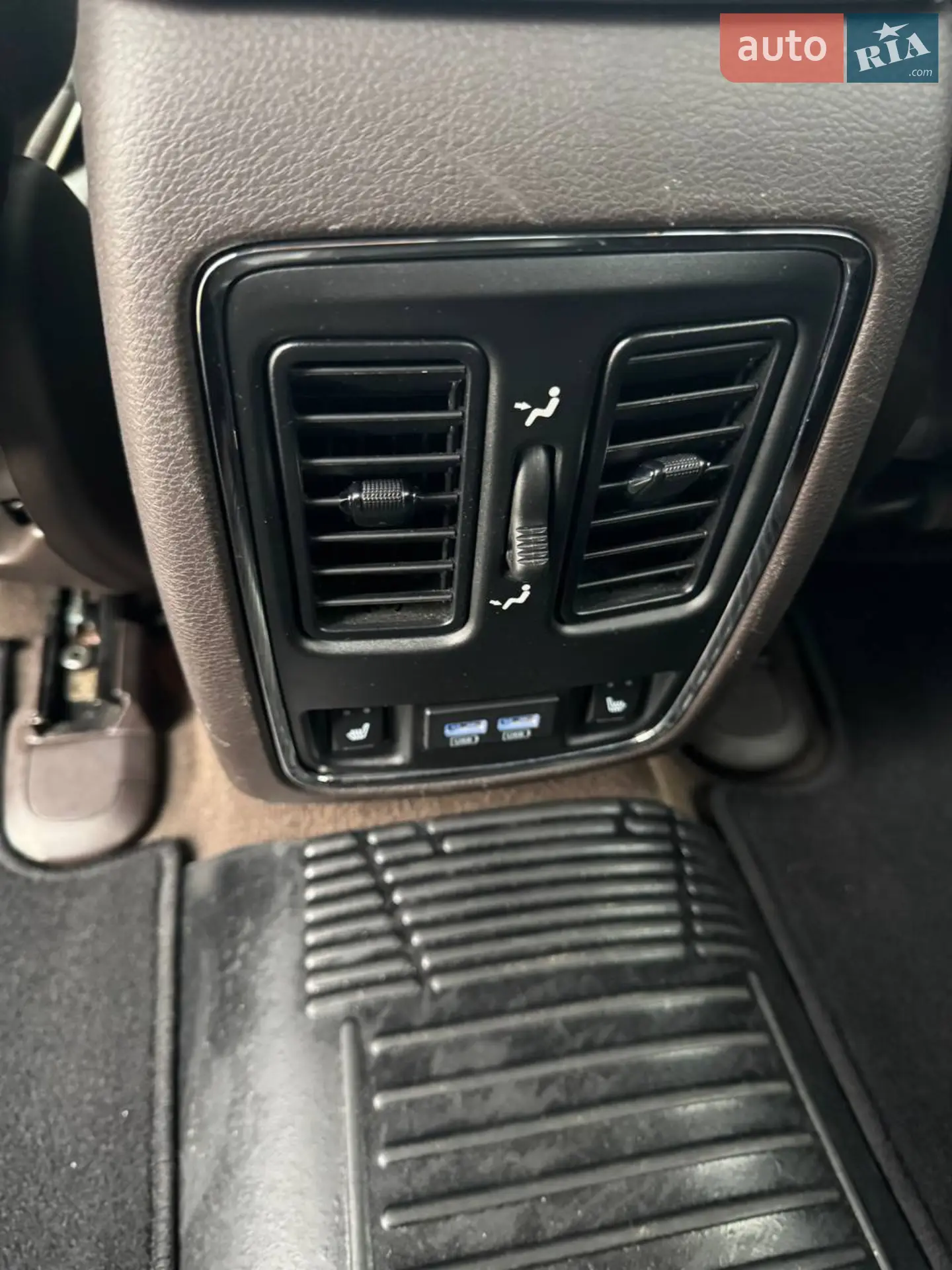Jeep Grand Cherokee 2019 VIN 1C4RJFCM6KC837200 фото оголошення 24 з 26