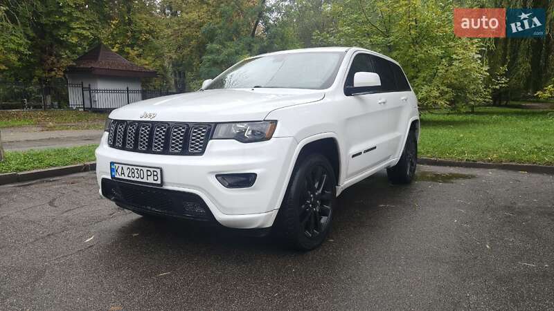 Внедорожник / Кроссовер Jeep Grand Cherokee 2019 в Киеве фото 13 Внедорожник / Кроссовер Jeep Grand Cherokee 2019 в Киеве