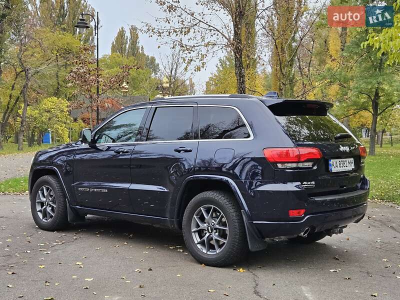 Внедорожник / Кроссовер Jeep Grand Cherokee 2018 в Киеве