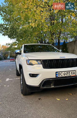 Позашляховик / Кросовер Jeep Grand Cherokee 2016 в 