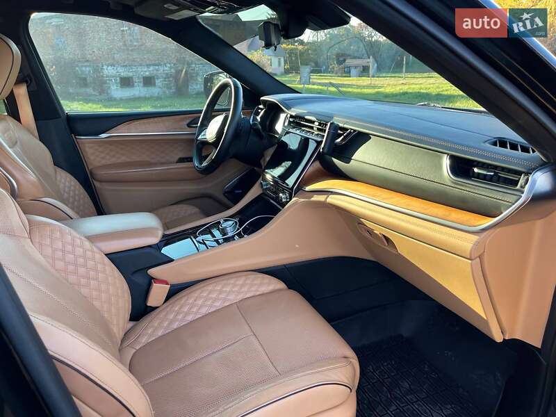 Внедорожник / Кроссовер Jeep Grand Cherokee 2021 в Бурштыне