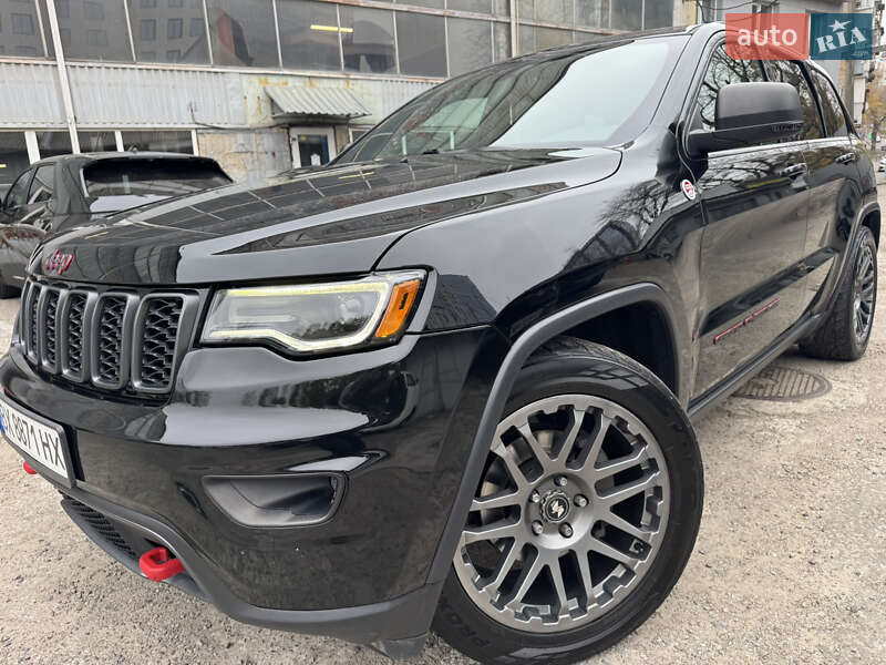 Внедорожник / Кроссовер Jeep Grand Cherokee 2020 в 