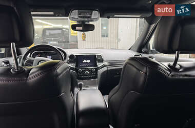 Внедорожник / Кроссовер Jeep Grand Cherokee 2020 в 
