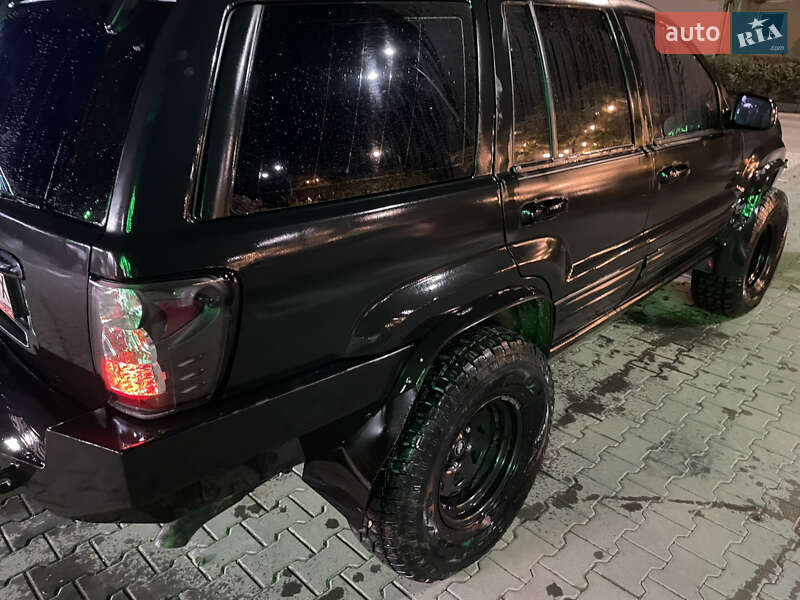 Внедорожник / Кроссовер Jeep Grand Cherokee 2000 в Черновцах
