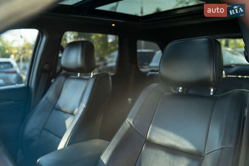 Внедорожник / Кроссовер Jeep Grand Cherokee 2016 в Черновцах фото 34 Внедорожник / Кроссовер Jeep Grand Cherokee 2016 в Черновцах
