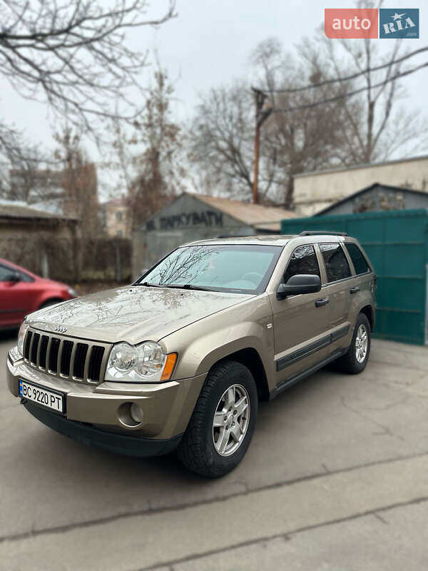 Внедорожник / Кроссовер Jeep Grand Cherokee 2005 в Киеве