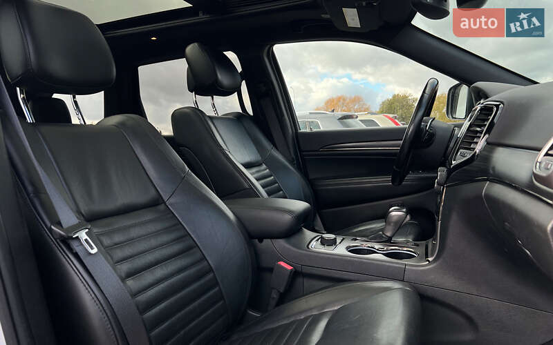 Внедорожник / Кроссовер Jeep Grand Cherokee 2020 в Львове фото 19 Внедорожник / Кроссовер Jeep Grand Cherokee 2020 в Львове