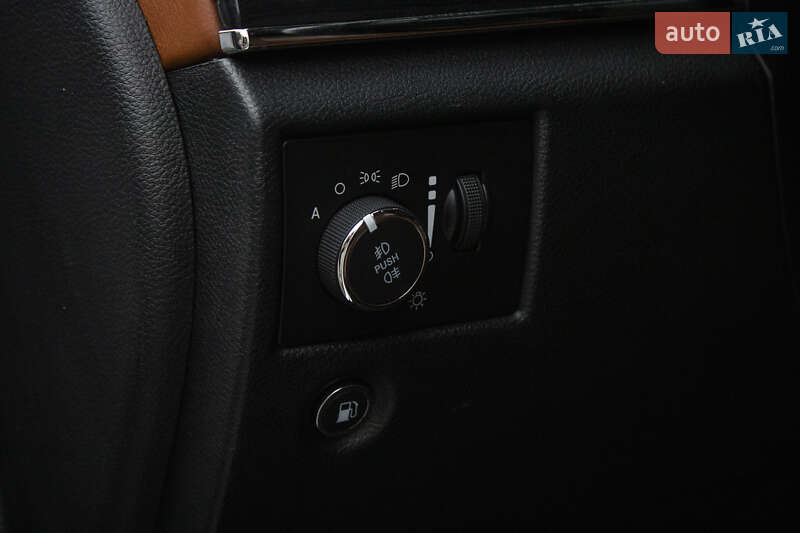 Внедорожник / Кроссовер Jeep Grand Cherokee 2019 в Киеве фото 28 Внедорожник / Кроссовер Jeep Grand Cherokee 2019 в Киеве