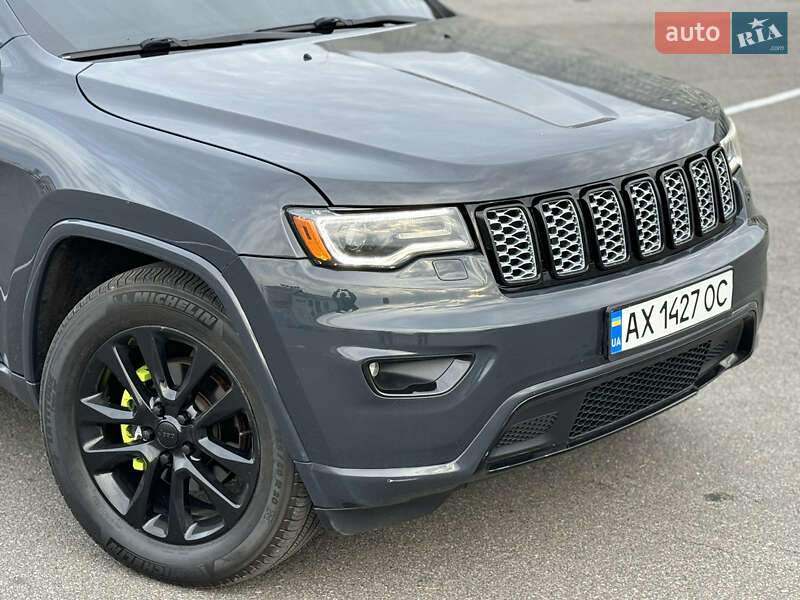 Внедорожник / Кроссовер Jeep Grand Cherokee 2017 в Харькове фото 18 Внедорожник / Кроссовер Jeep Grand Cherokee 2017 в Харькове