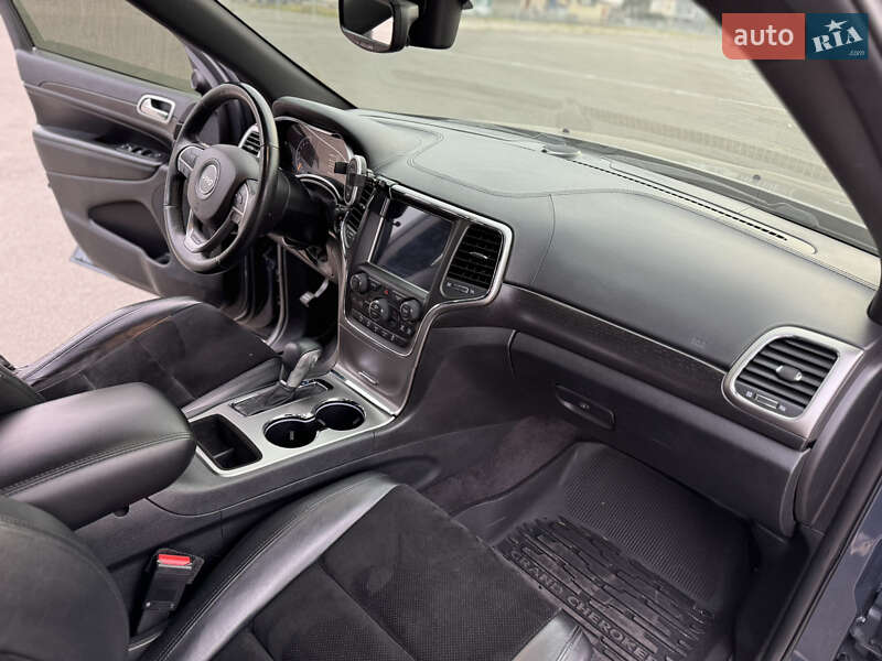 Внедорожник / Кроссовер Jeep Grand Cherokee 2017 в Харькове фото 36 Внедорожник / Кроссовер Jeep Grand Cherokee 2017 в Харькове