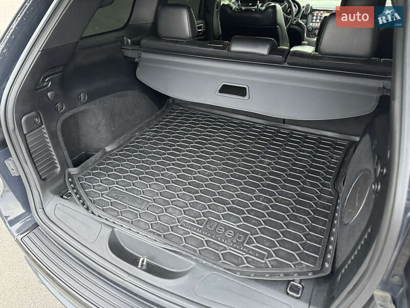 Внедорожник / Кроссовер Jeep Grand Cherokee 2017 в Харькове фото 47 Внедорожник / Кроссовер Jeep Grand Cherokee 2017 в Харькове
