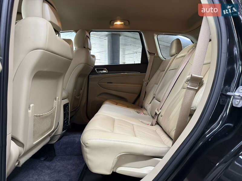 Внедорожник / Кроссовер Jeep Grand Cherokee 2015 в Одессе фото 24 Внедорожник / Кроссовер Jeep Grand Cherokee 2015 в Одессе