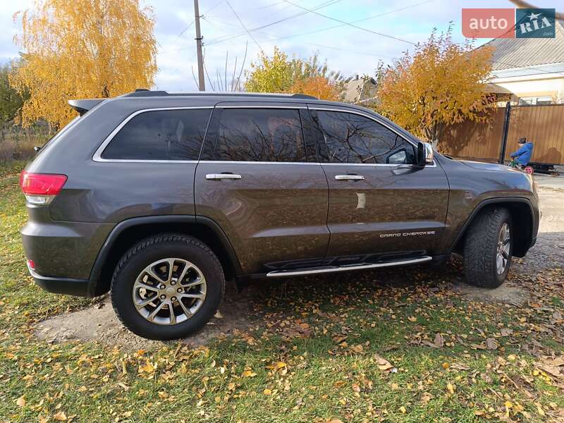 Внедорожник / Кроссовер Jeep Grand Cherokee 2016 в Яготине