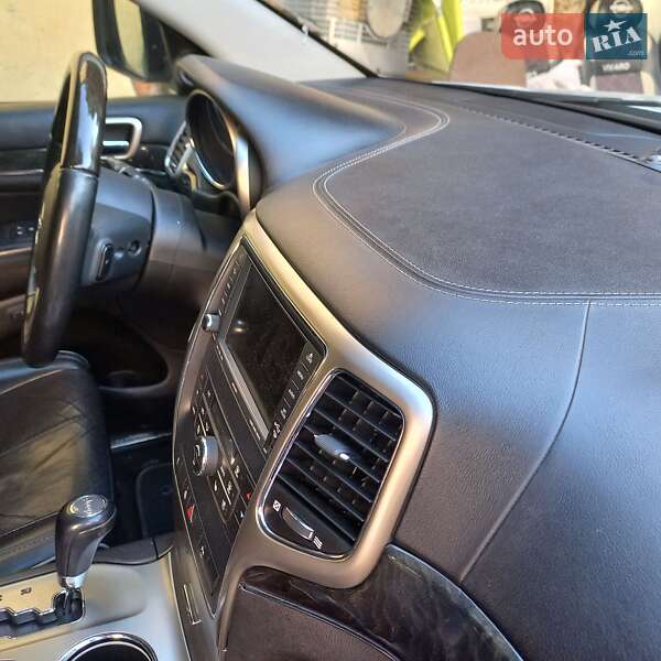 Внедорожник / Кроссовер Jeep Grand Cherokee 2011 в Львове