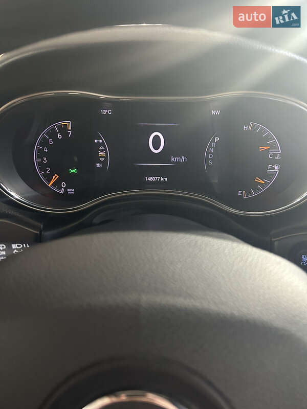 Внедорожник / Кроссовер Jeep Grand Cherokee 2015 в Полтаве фото 9 Внедорожник / Кроссовер Jeep Grand Cherokee 2015 в Полтаве