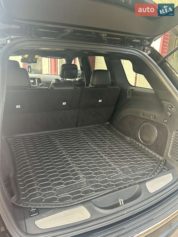 Внедорожник / Кроссовер Jeep Grand Cherokee 2015 в Полтаве фото 14 Внедорожник / Кроссовер Jeep Grand Cherokee 2015 в Полтаве