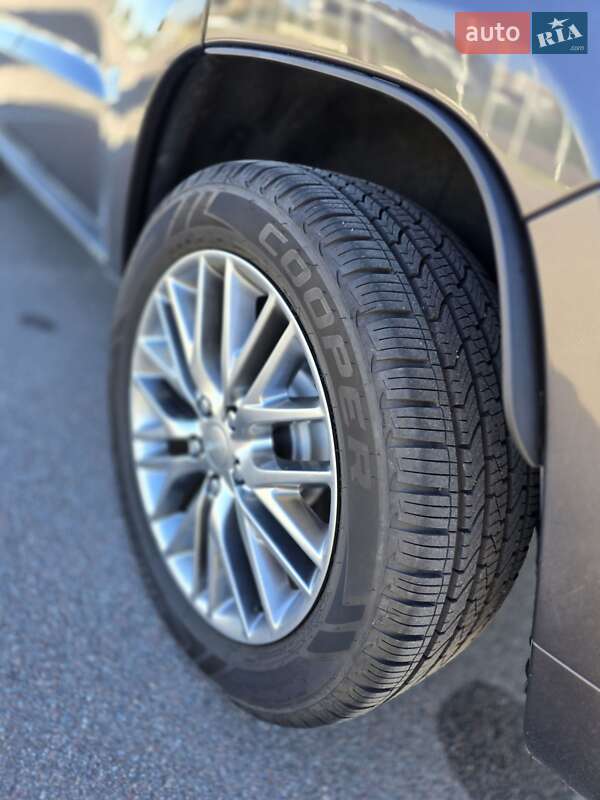 Внедорожник / Кроссовер Jeep Grand Cherokee 2018 в Киеве фото 30 Внедорожник / Кроссовер Jeep Grand Cherokee 2018 в Киеве