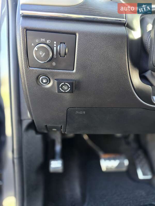 Внедорожник / Кроссовер Jeep Grand Cherokee 2018 в Киеве фото 45 Внедорожник / Кроссовер Jeep Grand Cherokee 2018 в Киеве