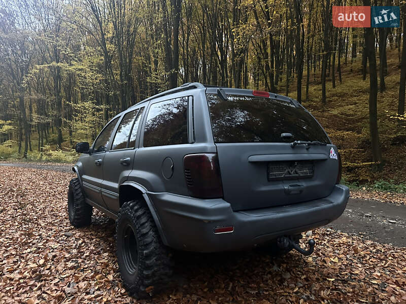 Внедорожник / Кроссовер Jeep Grand Cherokee 2004 в Хусте