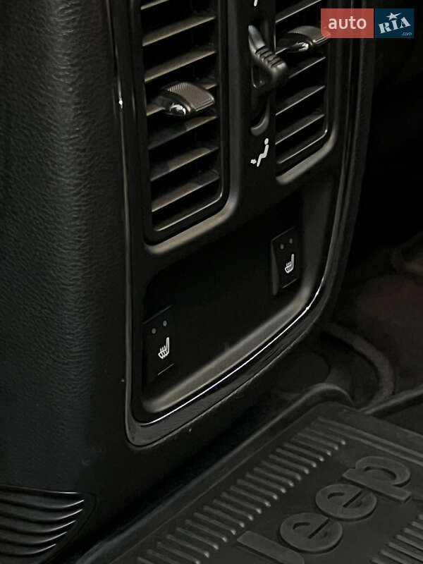 Внедорожник / Кроссовер Jeep Grand Cherokee 2011 в Киеве фото 33 Внедорожник / Кроссовер Jeep Grand Cherokee 2011 в Киеве