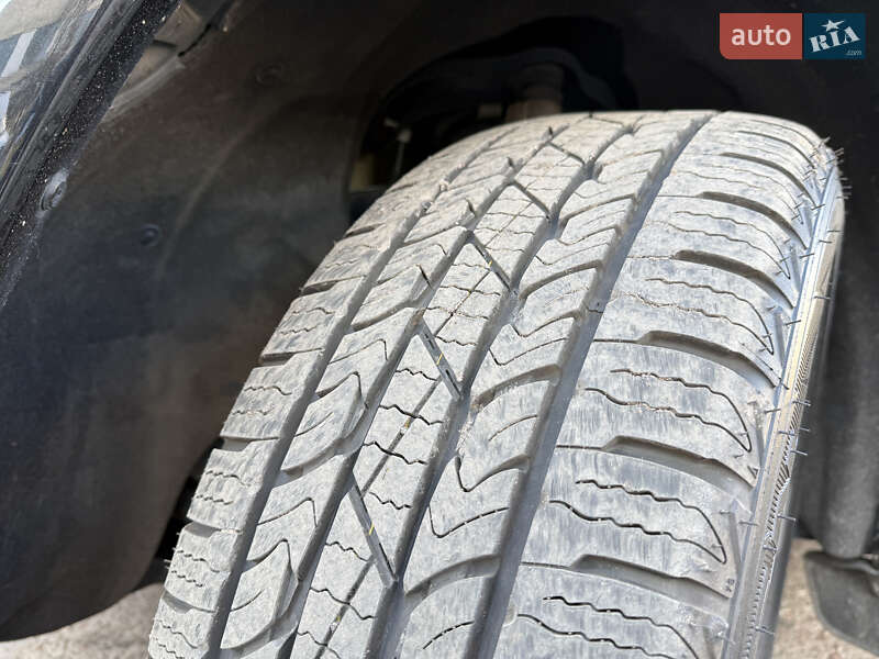 Внедорожник / Кроссовер Jeep Grand Cherokee 2015 в Киеве