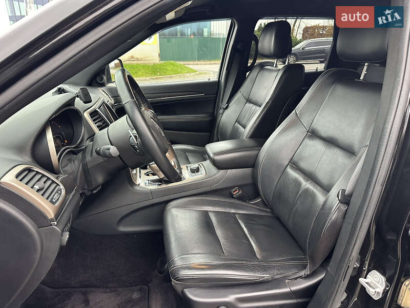 Внедорожник / Кроссовер Jeep Grand Cherokee 2016 в Киеве фото 17 Внедорожник / Кроссовер Jeep Grand Cherokee 2016 в Киеве