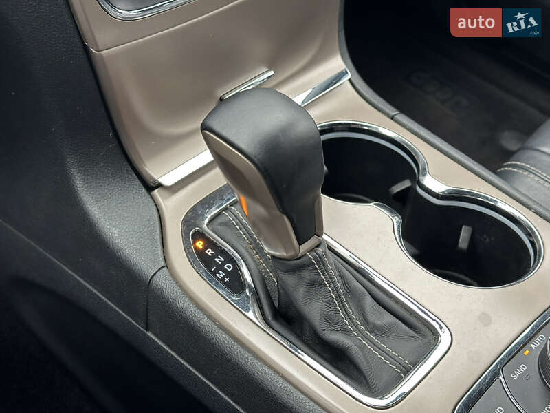 Внедорожник / Кроссовер Jeep Grand Cherokee 2016 в Киеве фото 42 Внедорожник / Кроссовер Jeep Grand Cherokee 2016 в Киеве