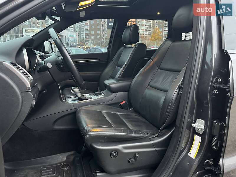 Внедорожник / Кроссовер Jeep Grand Cherokee 2017 в Киеве фото 8 Внедорожник / Кроссовер Jeep Grand Cherokee 2017 в Киеве