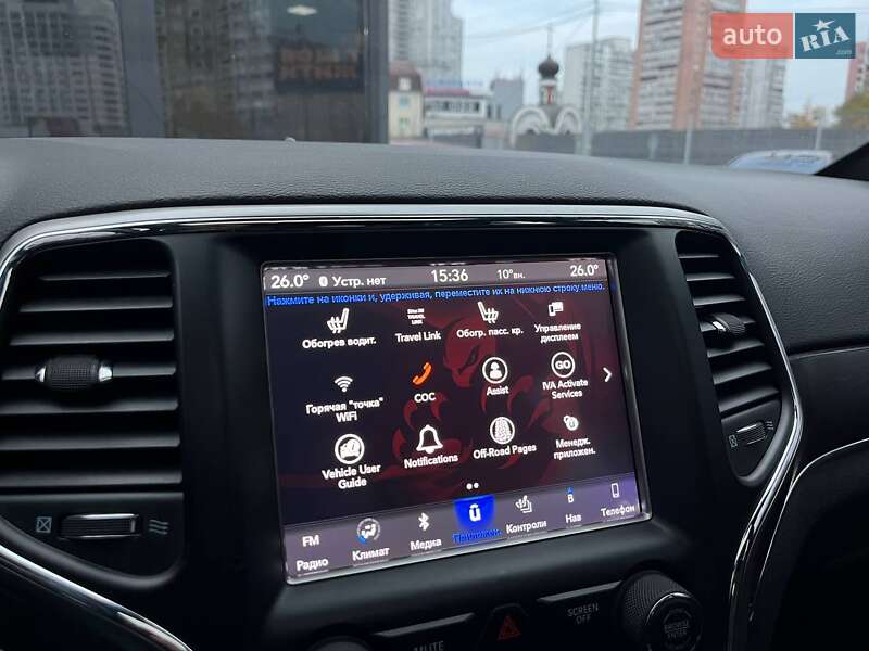 Внедорожник / Кроссовер Jeep Grand Cherokee 2017 в Киеве фото 22 Внедорожник / Кроссовер Jeep Grand Cherokee 2017 в Киеве