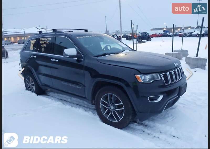 Внедорожник / Кроссовер Jeep Grand Cherokee 2018 в Киеве