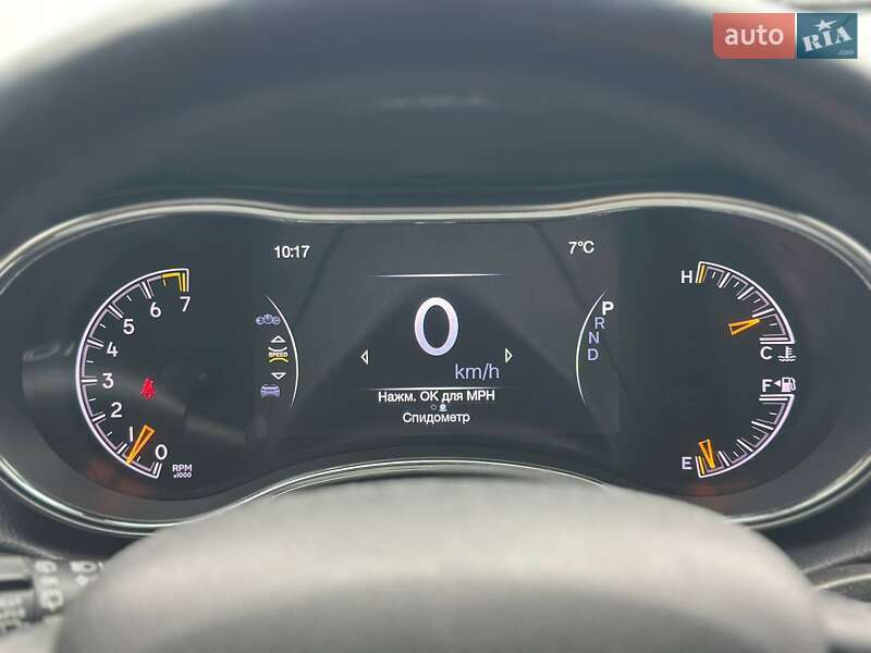 Внедорожник / Кроссовер Jeep Grand Cherokee 2016 в Кропивницком