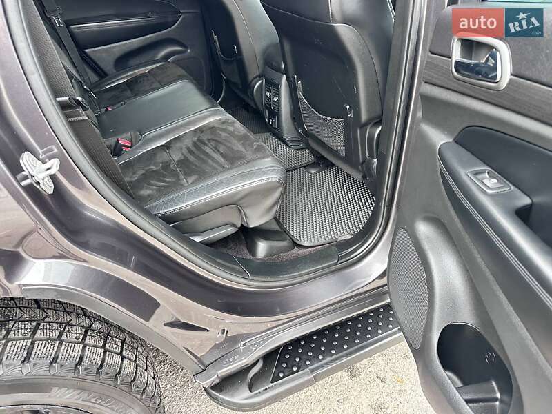 Внедорожник / Кроссовер Jeep Grand Cherokee 2016 в Кропивницком