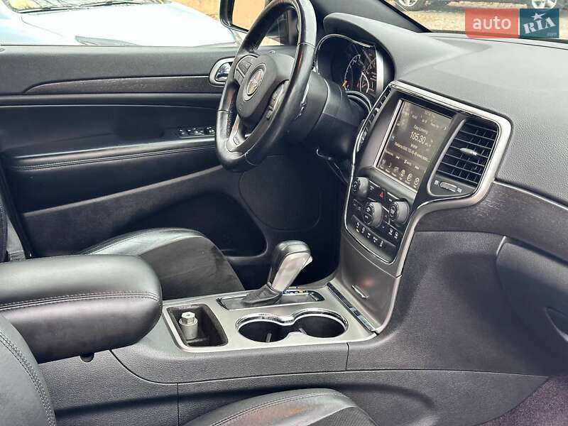 Внедорожник / Кроссовер Jeep Grand Cherokee 2016 в Кропивницком